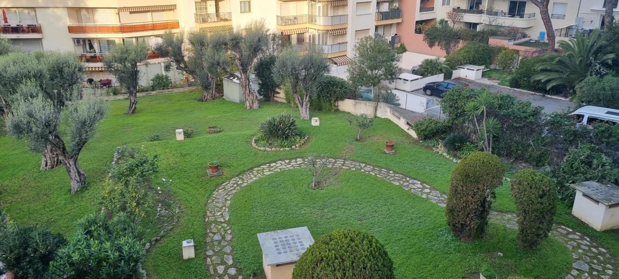 Le Sun-Beach - Spacieux 3 Pieces Avec Parking A 400 M Des Plages De Juan-Les-Pins Buitenkant foto